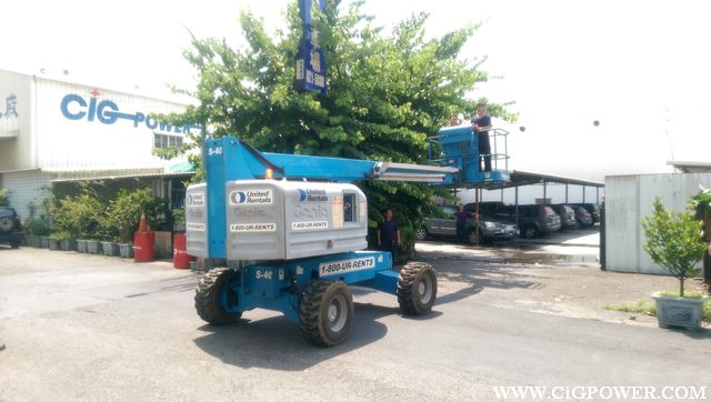 T12GS02 - Boom Lift Genie S-40