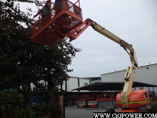 T18JL03 - Boom Lift JLG 600 AJ 