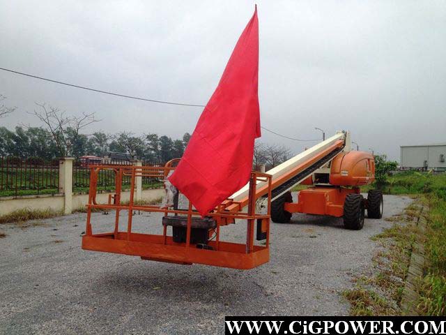 24JL01- Boom Lift JLG 800S