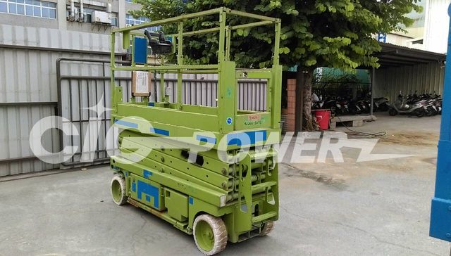 T06GS166-  Scissor Lift Genie GS2032 