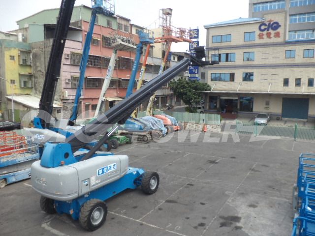 T38GS001- Boom Lift Genie S-125