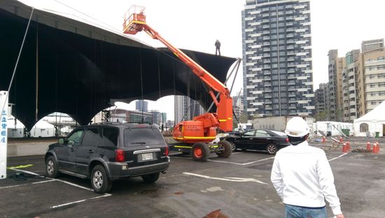 高空作業車