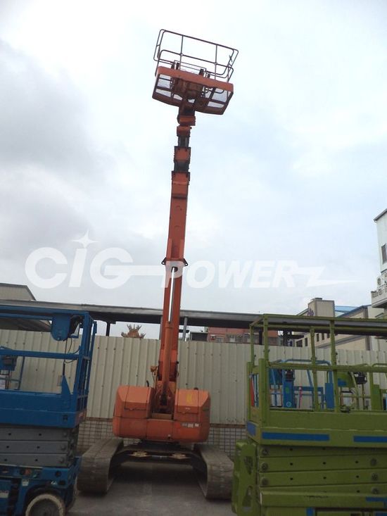 T12H101 -  Boom Lift	HITACHI HX120B