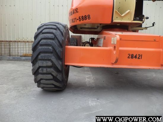 T12JL01-JLG 400 S  Boom Lift