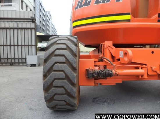 JLG 600AJ