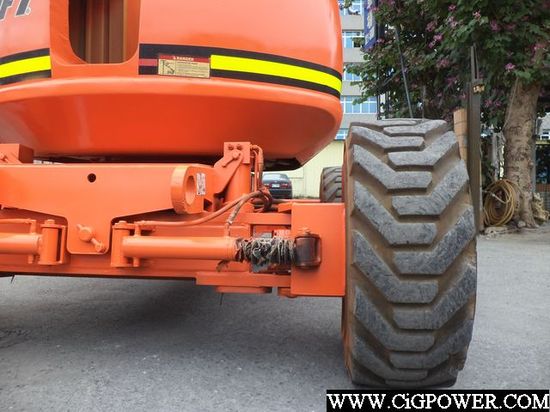 JLG 600AJ