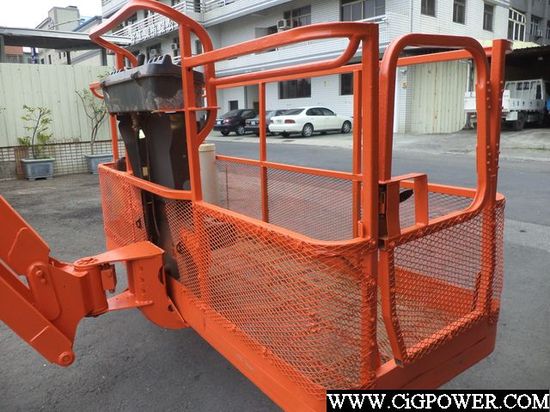 JLG 600AJ