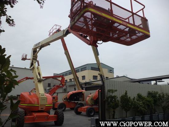 JLG 600AJ