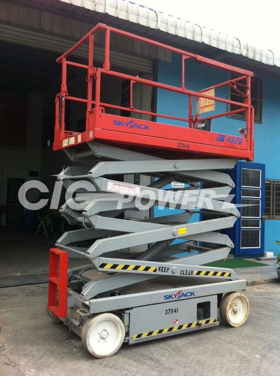 8SJ141-  Scissor Lift Skyjack SJIII 4626