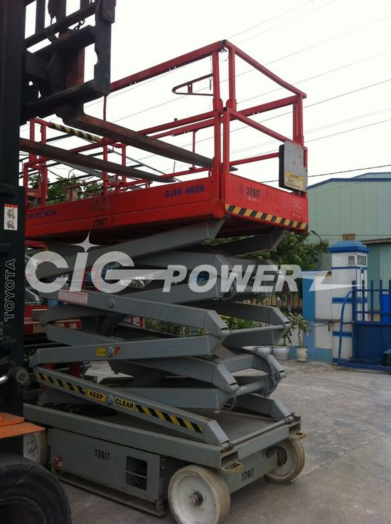 8SJ143-  Scissor Lift Skyjack SJIII 4626