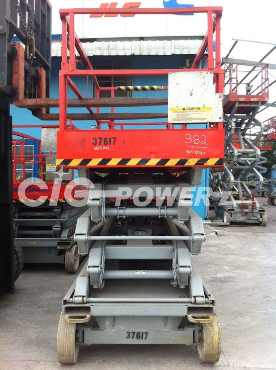 8SJ143-  Scissor Lift Skyjack SJIII 4626