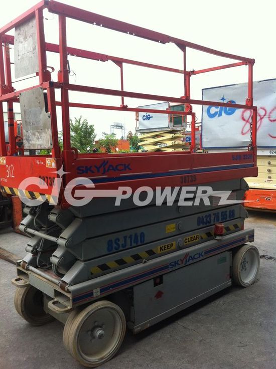 8SJ140-  Scissor Lift Skyjack SJIII 3226