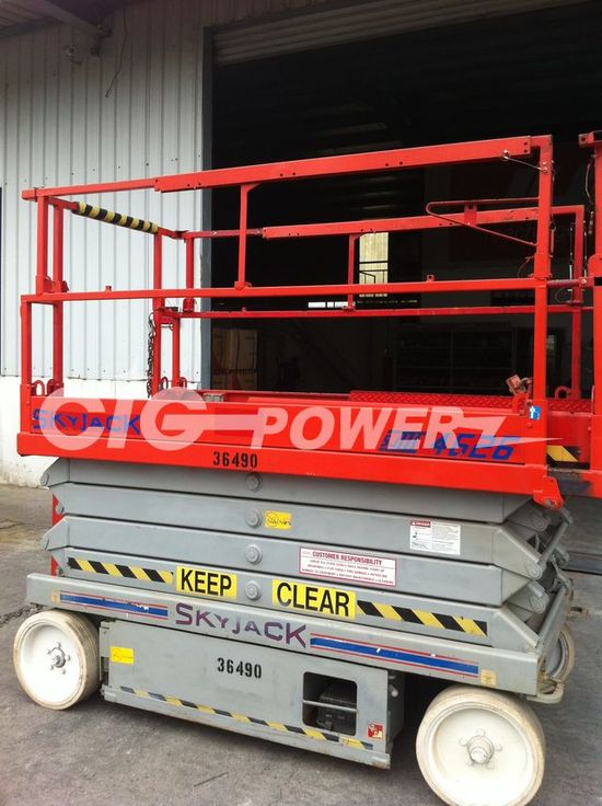 8SJ147-  Scissor Lift Skyjack SJIII4626