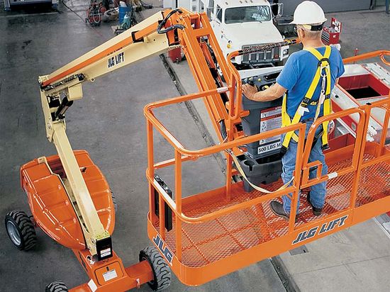 JLG M600J 电动曲臂式高空作业车