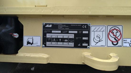 JLG T10E 單桅式高空作業車