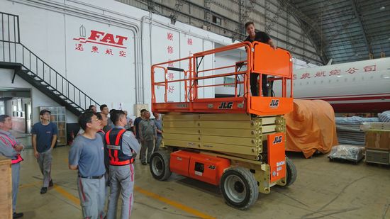 JLG 4069LE 12 米電動剪刀車