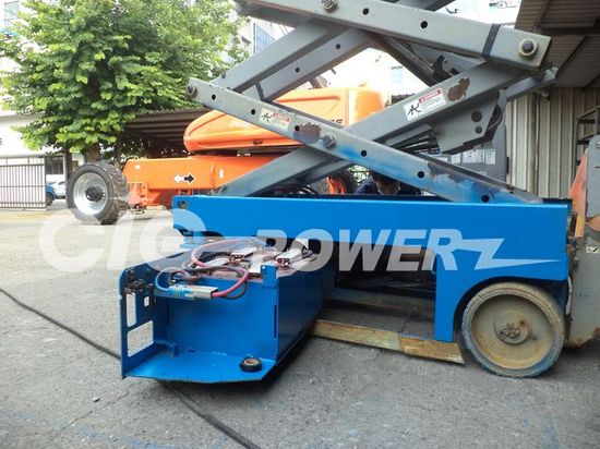 T06GS137 -  Scissor Lift Skyjack Genie GS1930