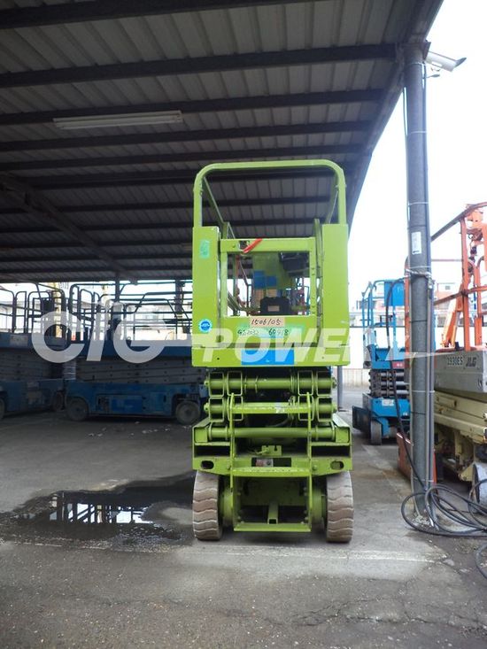 T06GS166-  Scissor Lift Genie GS2032 