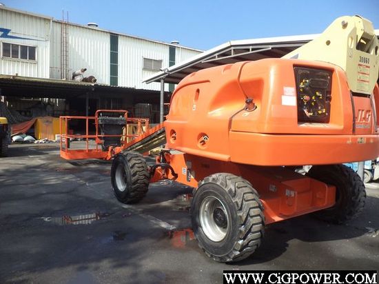 JLG 400S