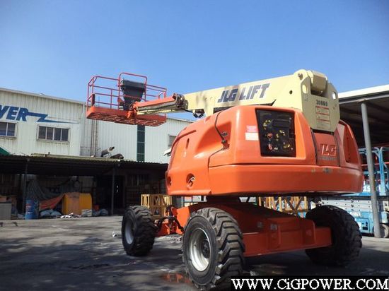 JLG 400S