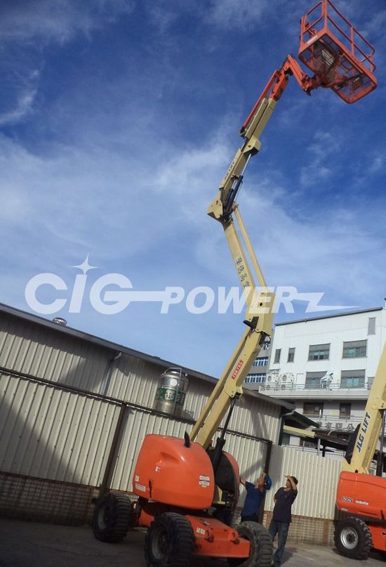 T14JL01-Articulating Boom Lift JLG 450AJ SII 