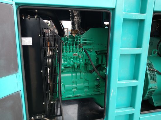 206 KVA Cummins 防音型發電機組