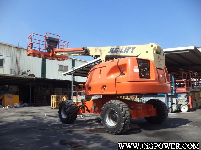 T12JL03 - Xe nâng dạng ống lồng JLG 400S 